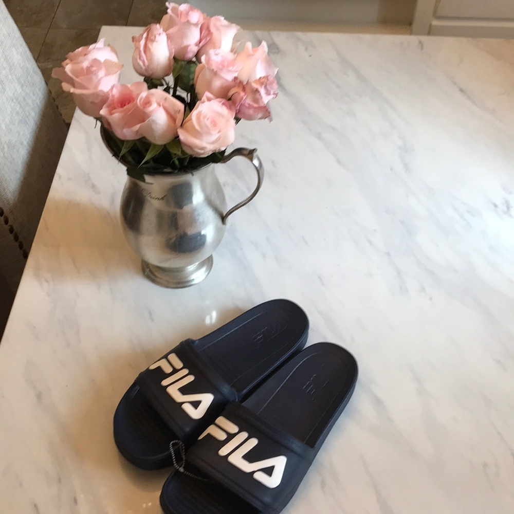 New Fila Flip Flops